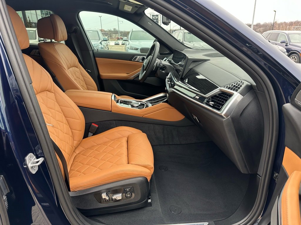 Used 2025 BMW X6 M60i image 12