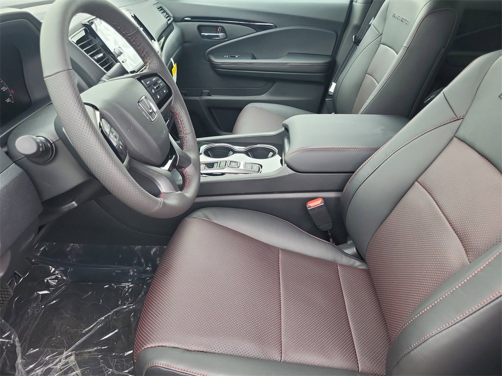 New 2026 Honda Ridgeline Black Edition image 8