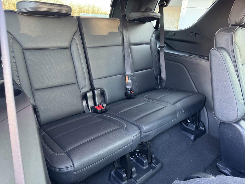 Used 2025 GMC Yukon Denali image 13