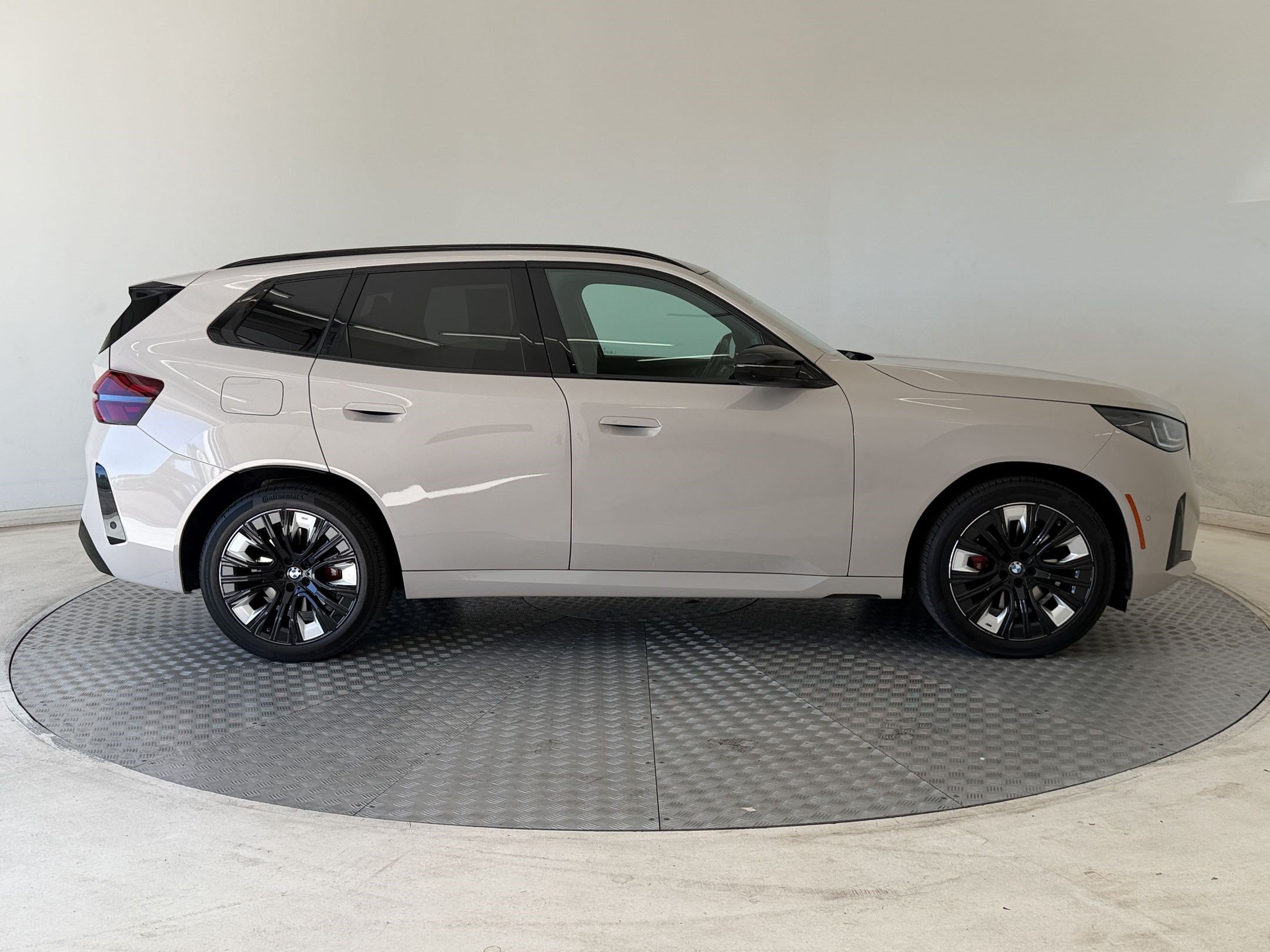 Used 2025 BMW X3 M50 w/ Premium Package AWD/4WD image 8