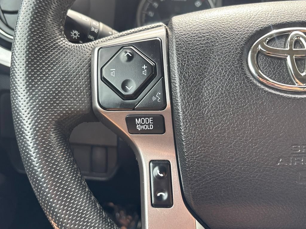 Used 2021 Toyota Tacoma SR5 w/ SR5 Appearance Package (SM) AWD/4WD image 19