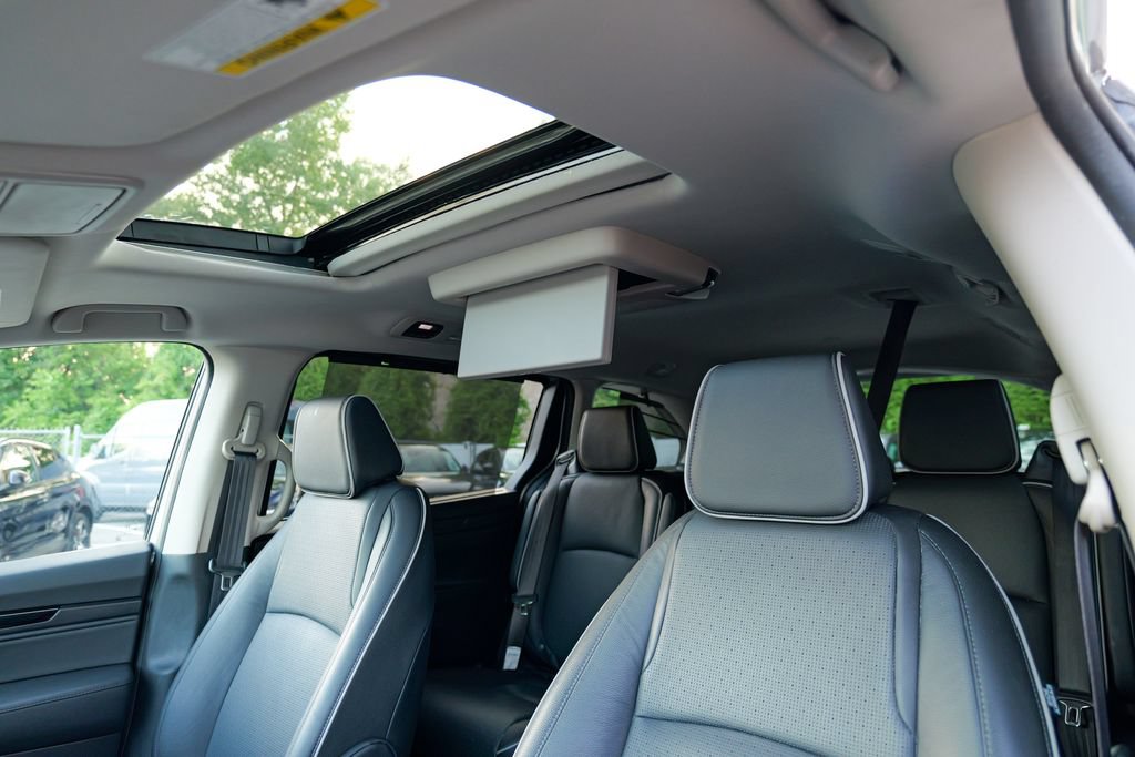 Used 2025 Honda Odyssey Elite image 22