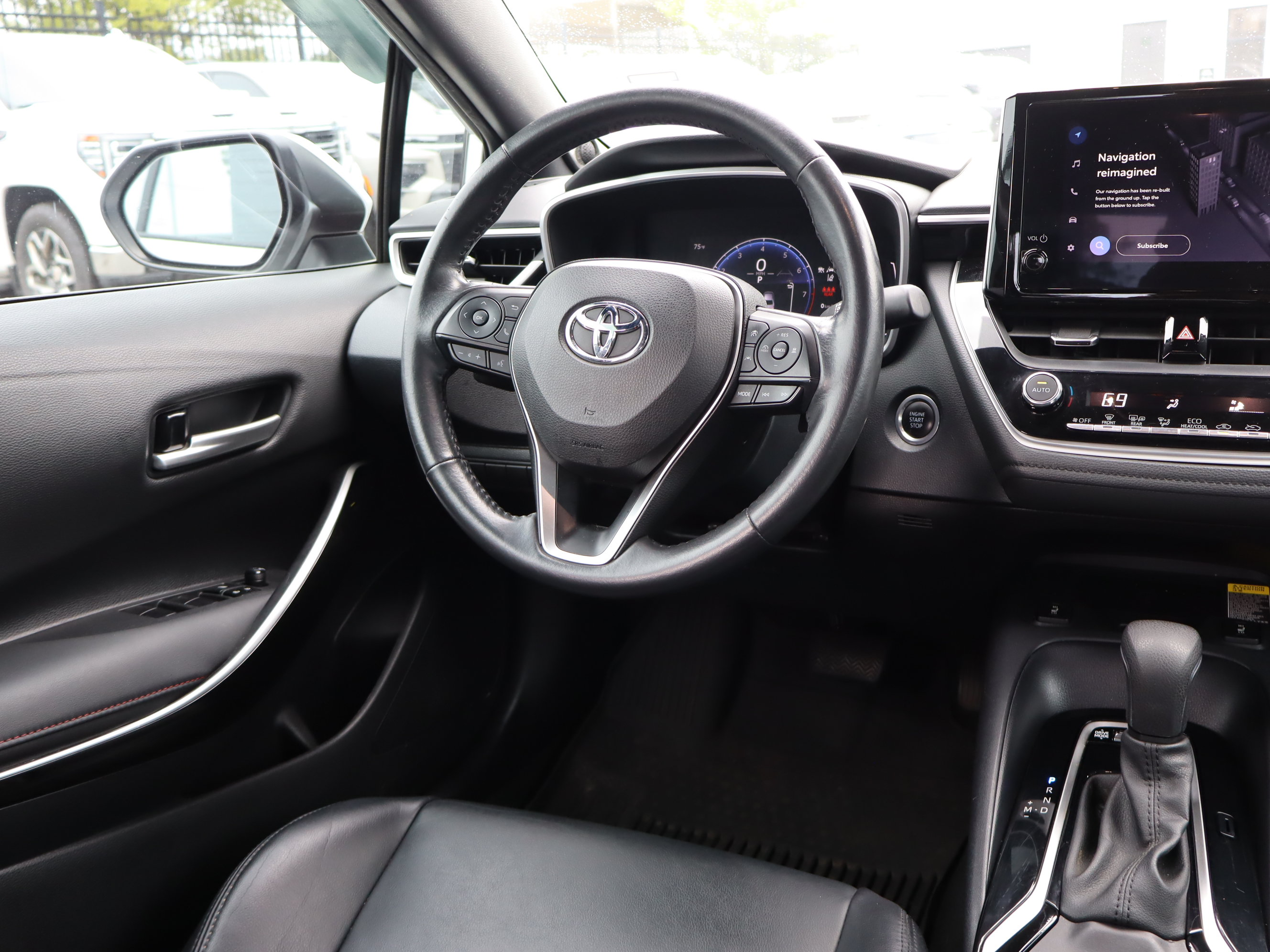 Used 2023 Toyota Corolla XSE FWD image 12