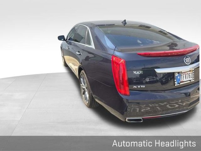 Used 2013 Cadillac XTS Luxury FWD image 7