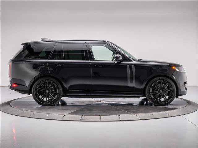 Used 2024 Land Rover Range Rover SE AWD/4WD image 6