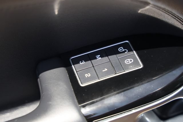 Used 2016 Land Rover Range Rover Supercharged AWD/4WD image 25