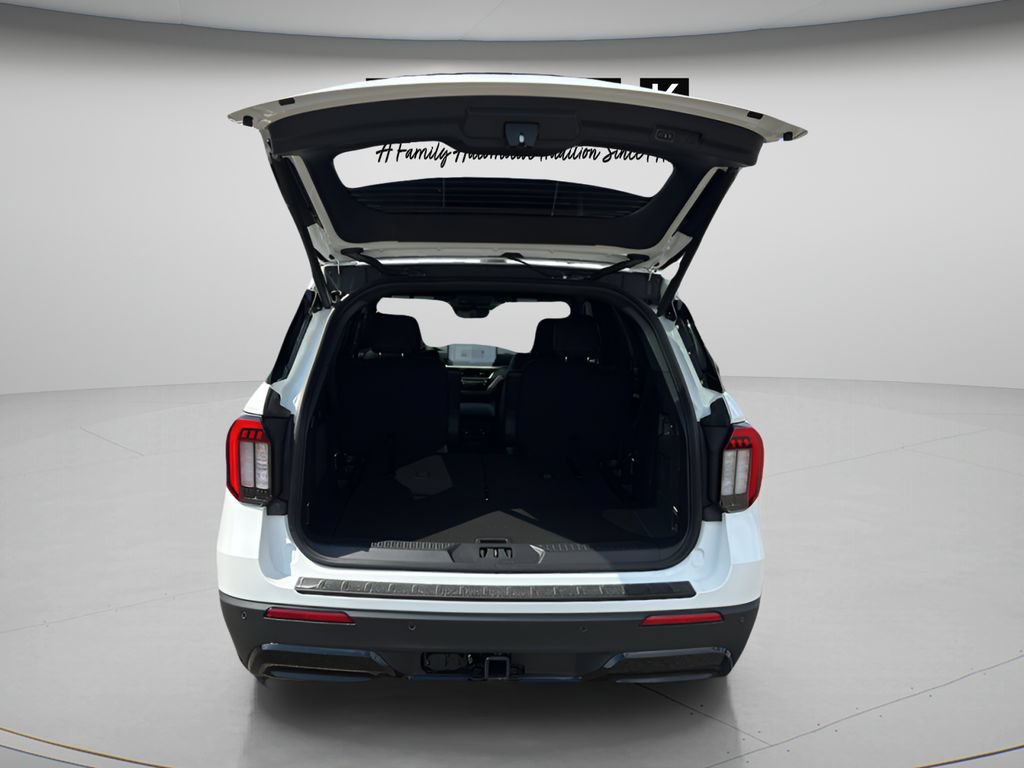 New 2026 Ford Explorer ST-Line w/ ST-Line Street Pack AWD/4WD image 11