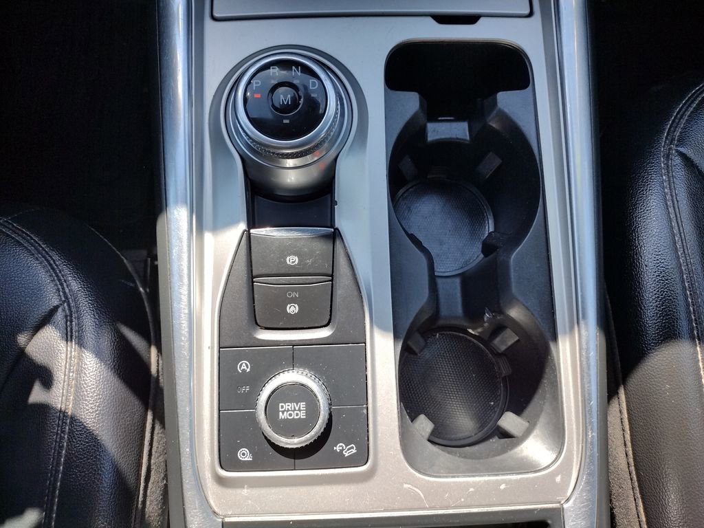 Used 2020 Ford Explorer XLT w/ Equipment Group 202A image 24