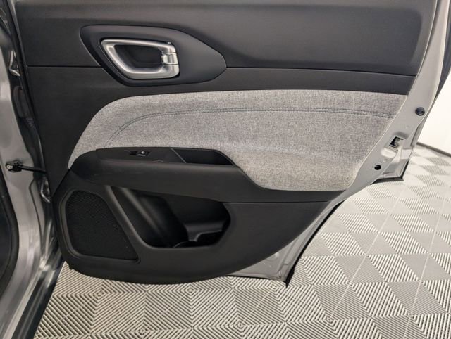 Certified 2023 Jeep Compass Sport image 29