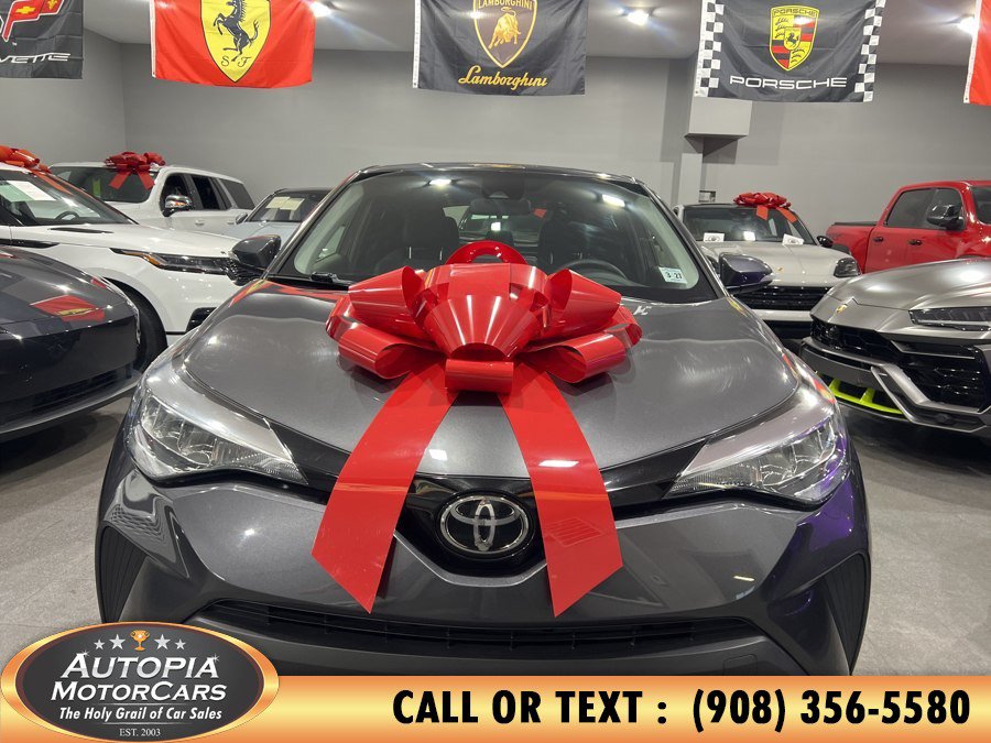 Used 2022 Toyota C-HR XLE FWD image 9