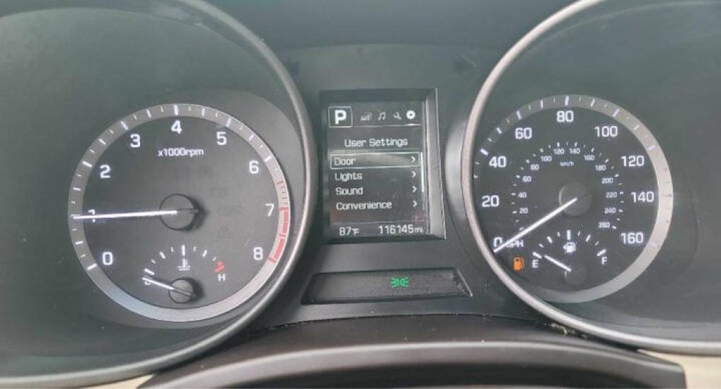 Used 2017 Hyundai Santa Fe Sport FWD image 12