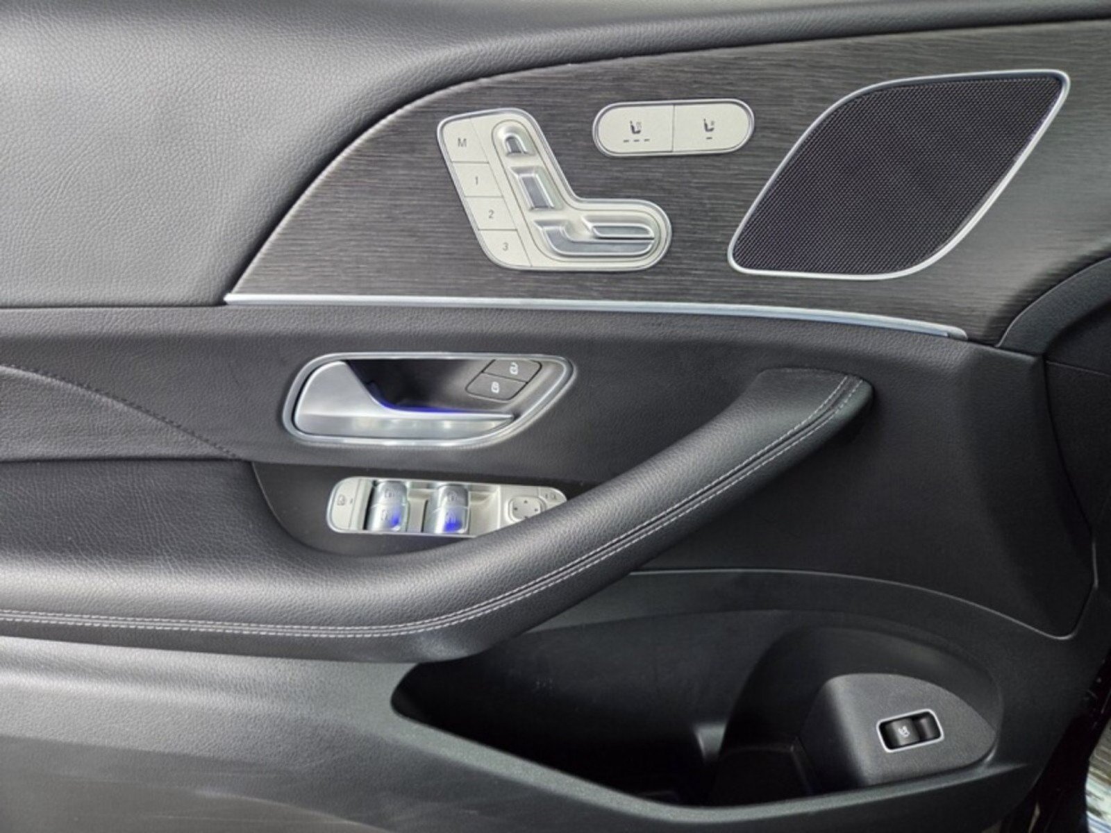 Certified 2026 Mercedes-Benz GLE 350 4MATIC image 23