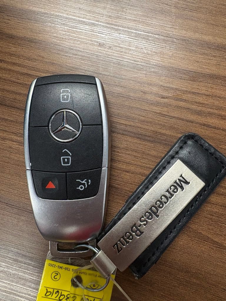 Used 2021 Mercedes-Benz GLC 300 4MATIC image 29
