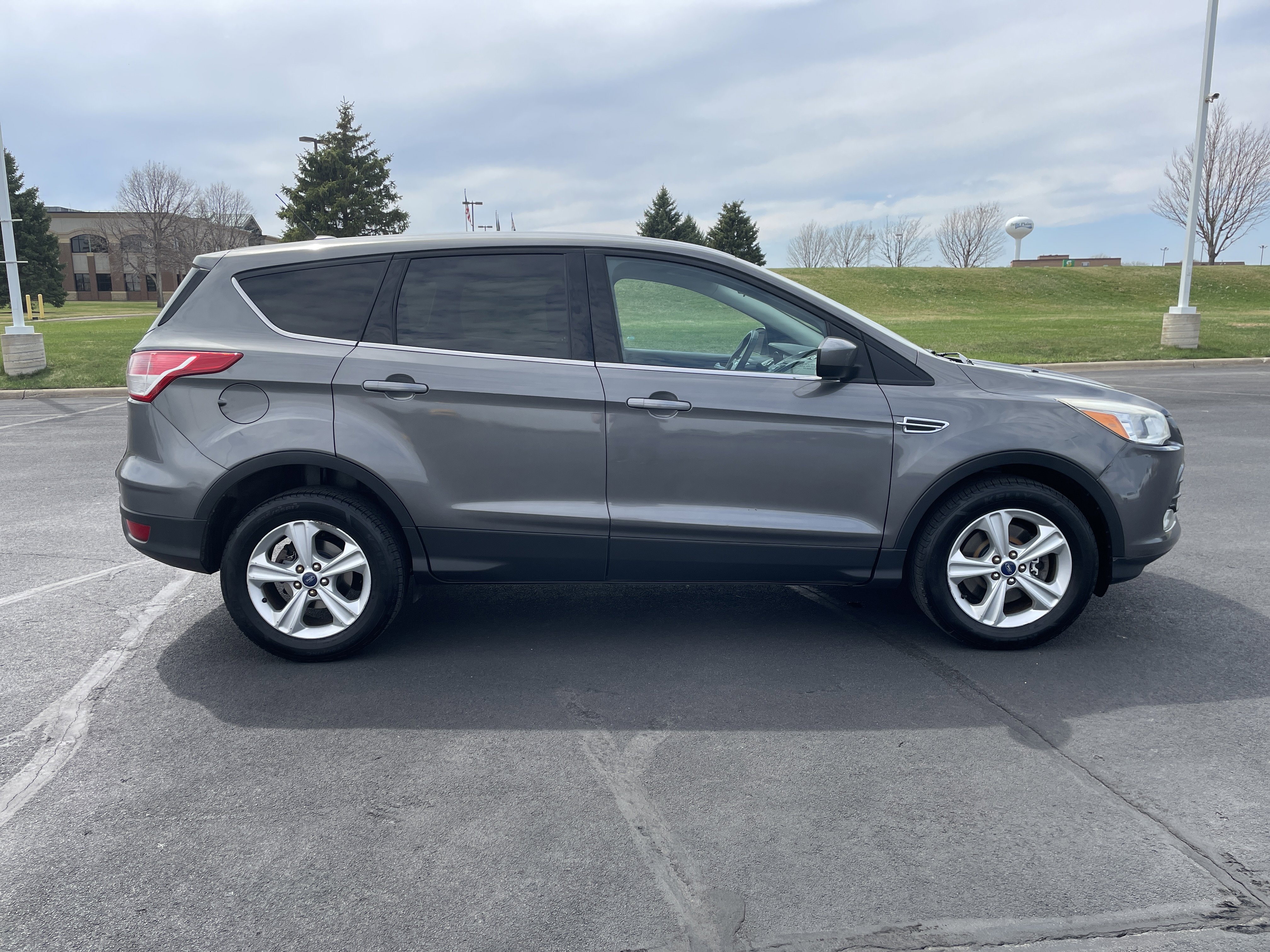 Used 2014 Ford Escape SE image 6