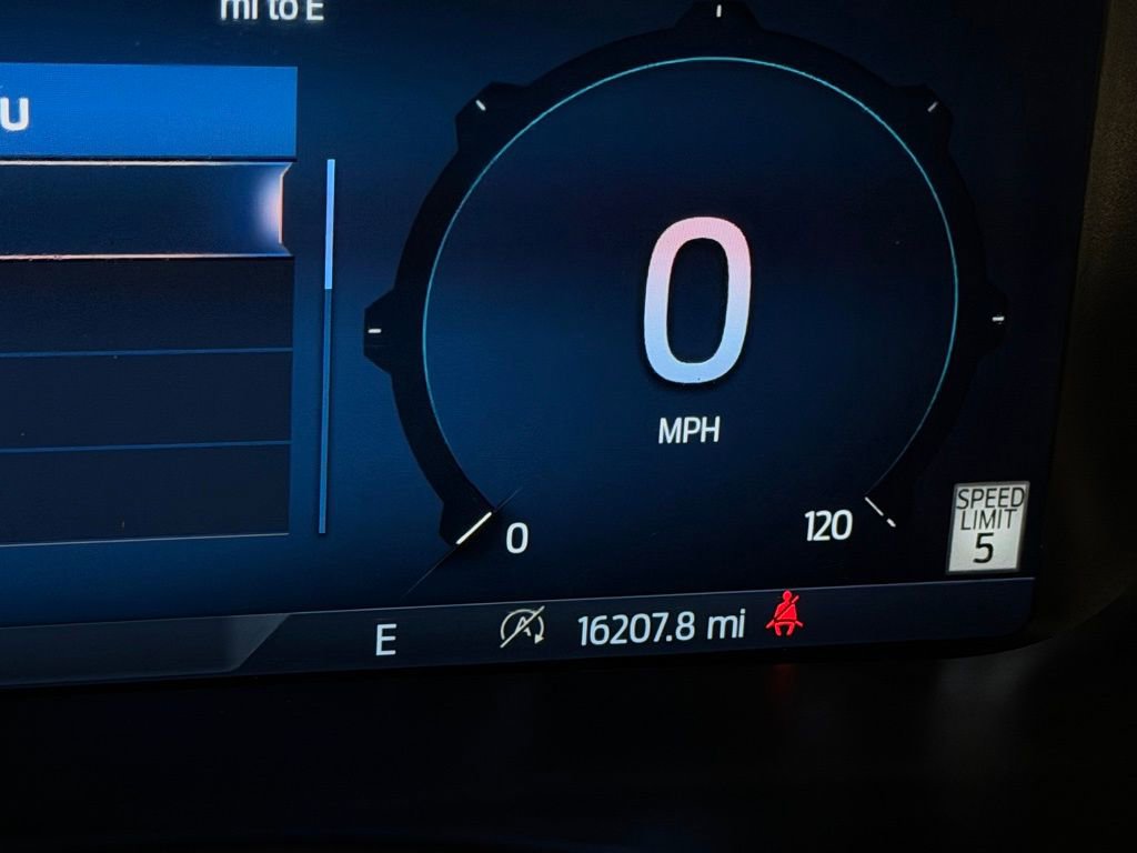 Used 2025 Ford F150 Lariat image 17