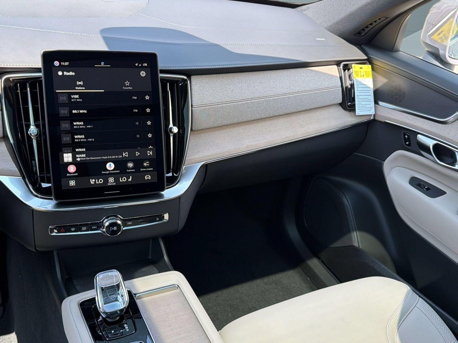 New 2026 Volvo XC90 B6 Plus w/ Protection Package AWD/4WD image 27
