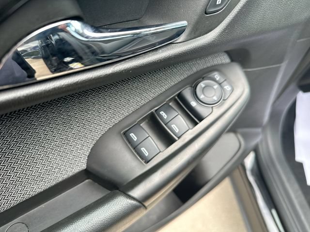 Used 2025 Chevrolet TrailBlazer LT AWD/4WD image 24