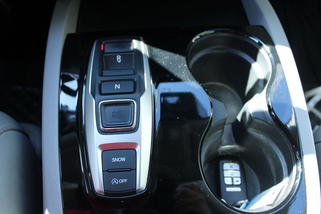 Used 2016 Honda Pilot Touring image 20