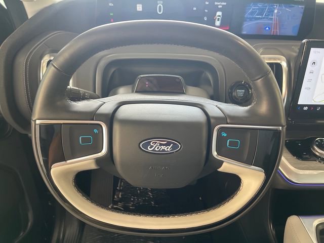 Used 2025 Ford Expedition Max Platinum AWD/4WD image 8