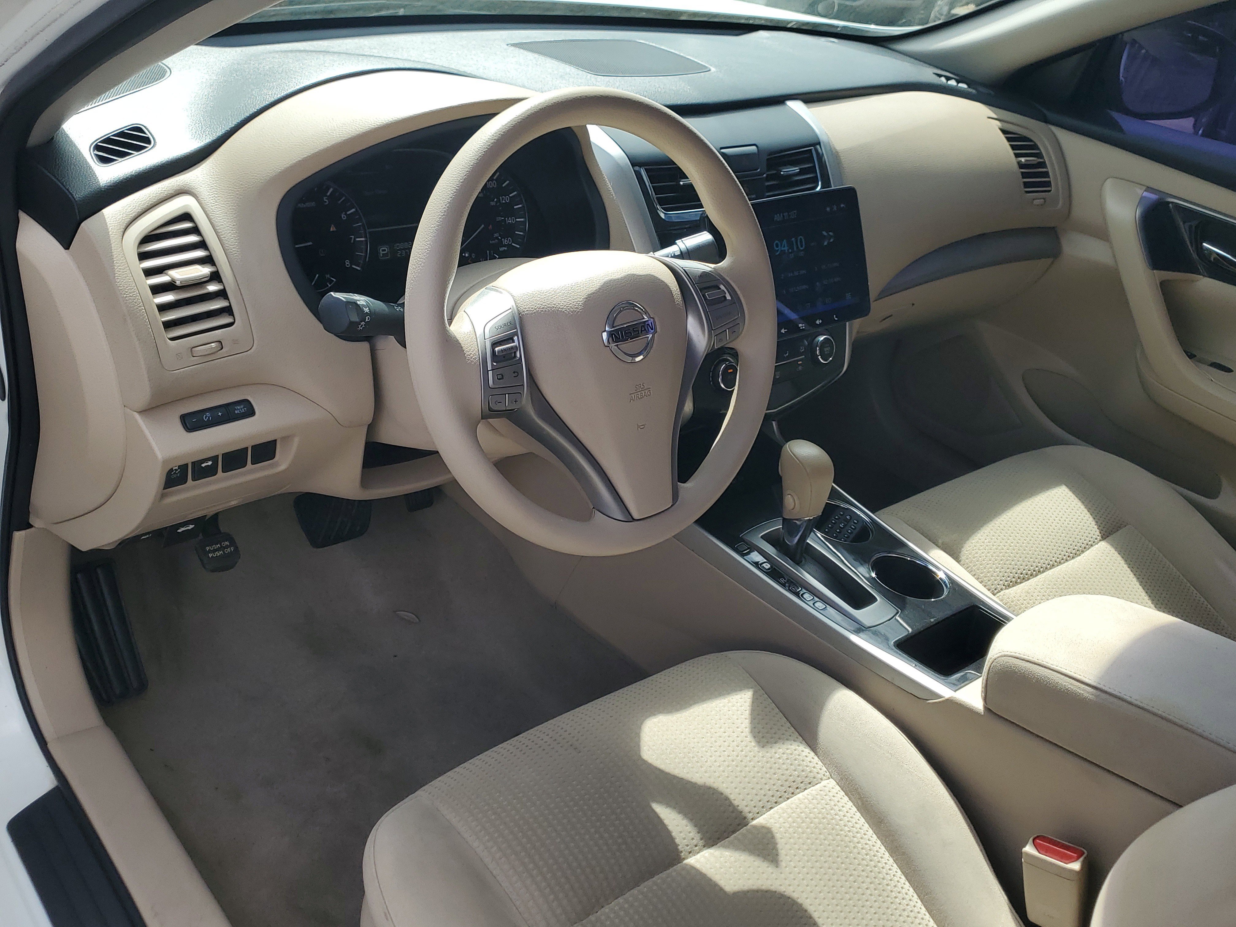 Used 2014 Nissan Altima 2.5 S w/ Sport Value Package image 20