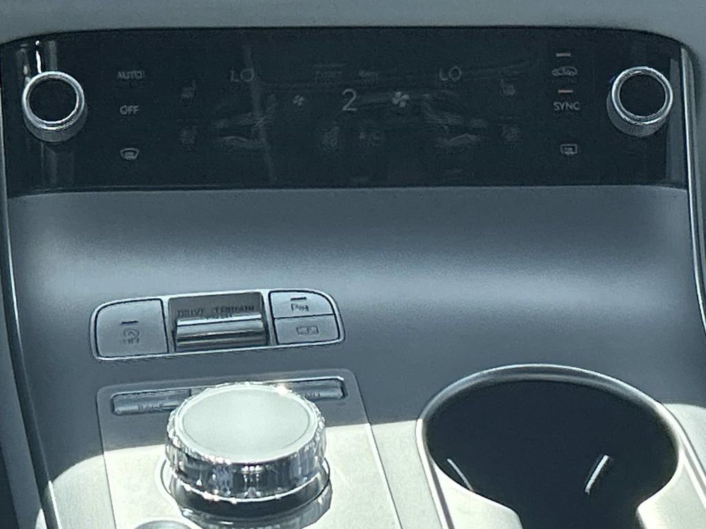 New 2026 Genesis GV70 2.5T Advanced image 27