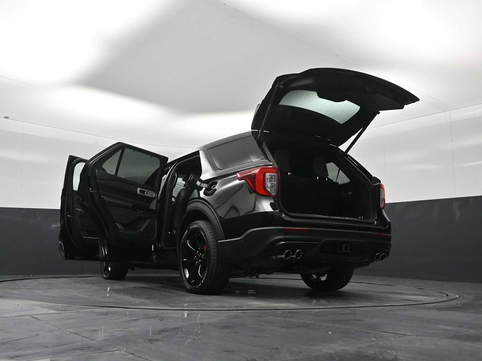 Used 2022 Ford Explorer ST w/ Equipment Group 401A image 31