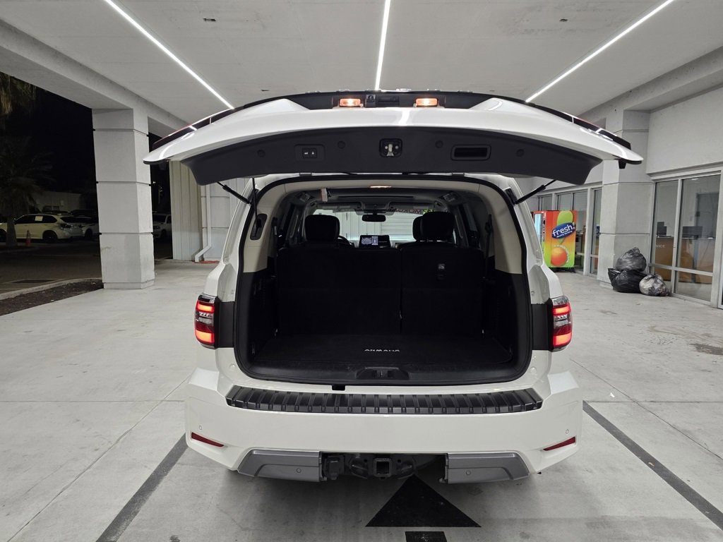 Used 2023 Nissan Armada SL w/ Captain's Chairs Package image 45