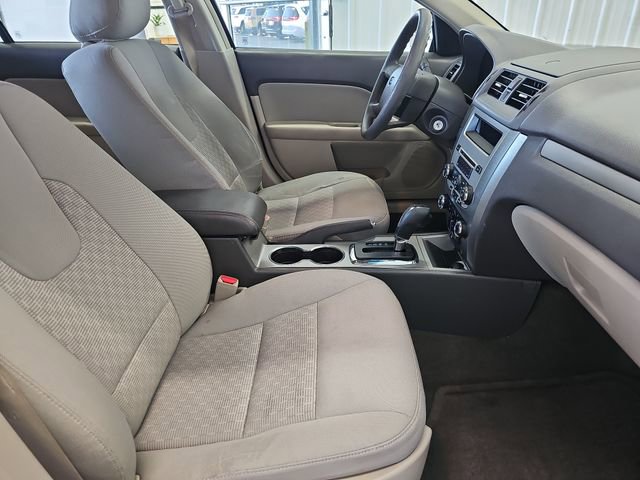 Used 2011 Ford Fusion SE FWD image 27