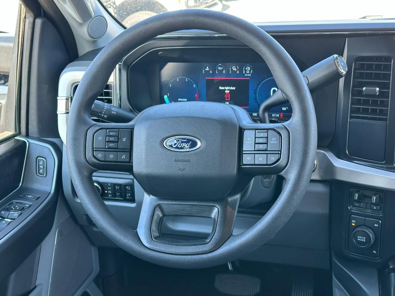 New 2026 Ford F250 XLT w/ XLT Premium Package image 6