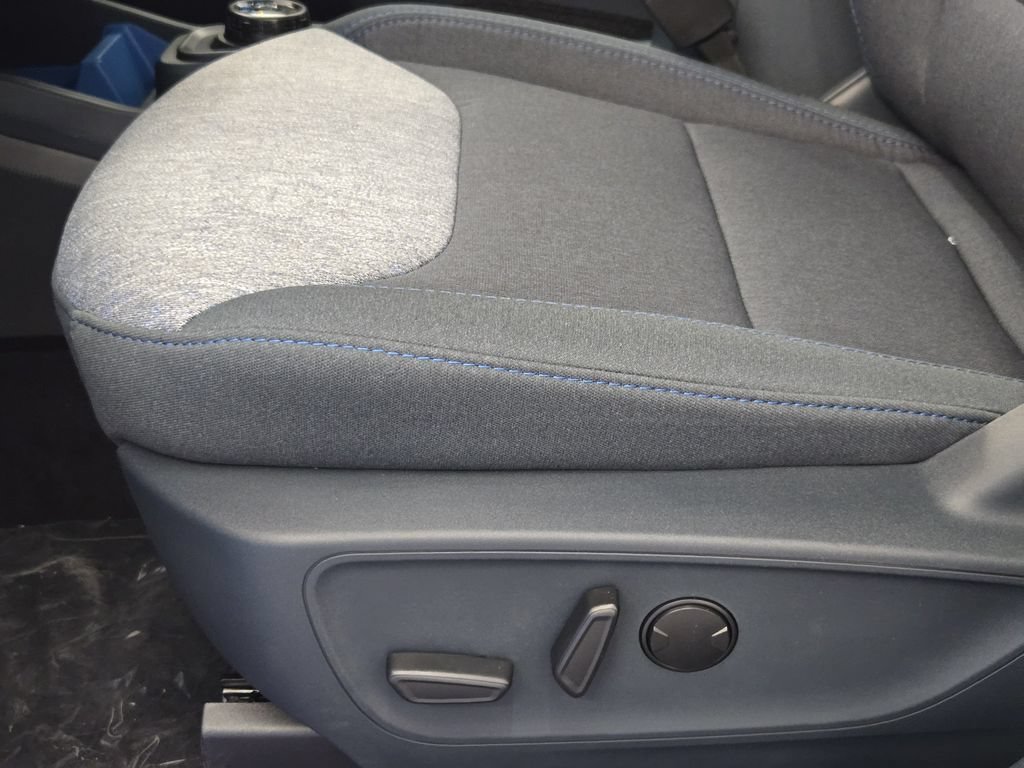 New 2026 Ford Maverick XLT w/ XLT Luxury Package FWD image 24
