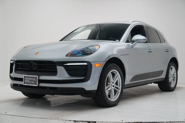 Certified 2026 Porsche Macan AWD/4WD image 7