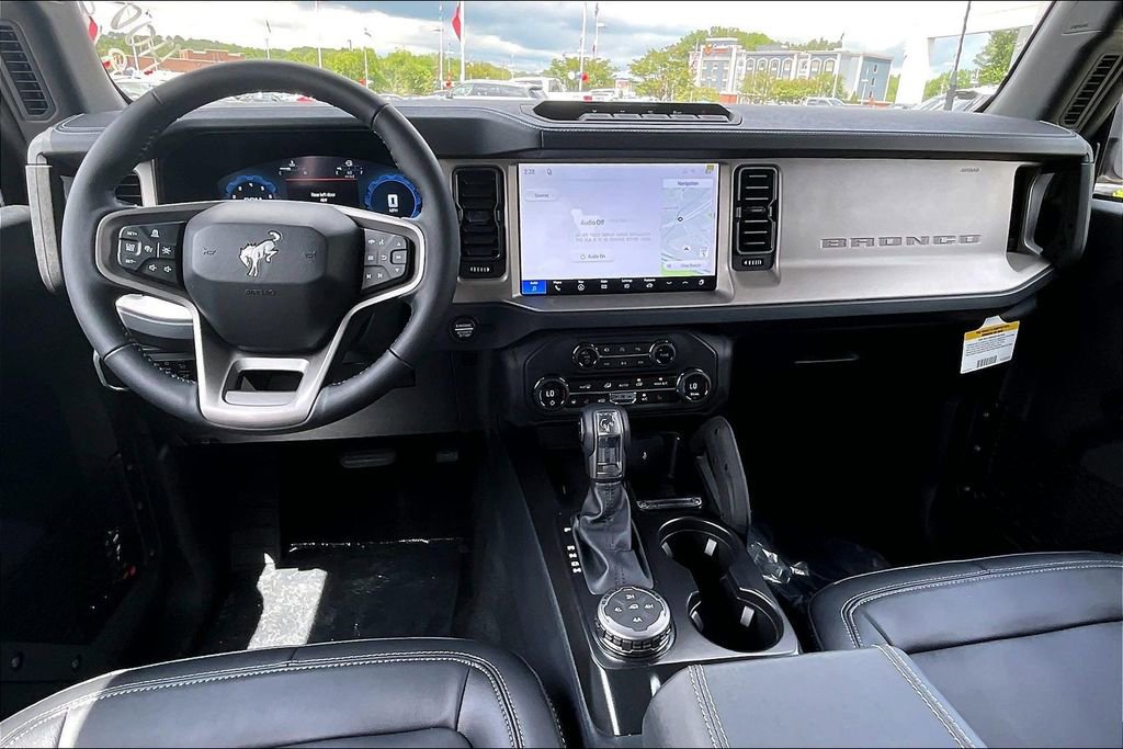 New 2026 Ford Bronco Outer Banks w/ Sasquatch Package AWD/4WD image 5