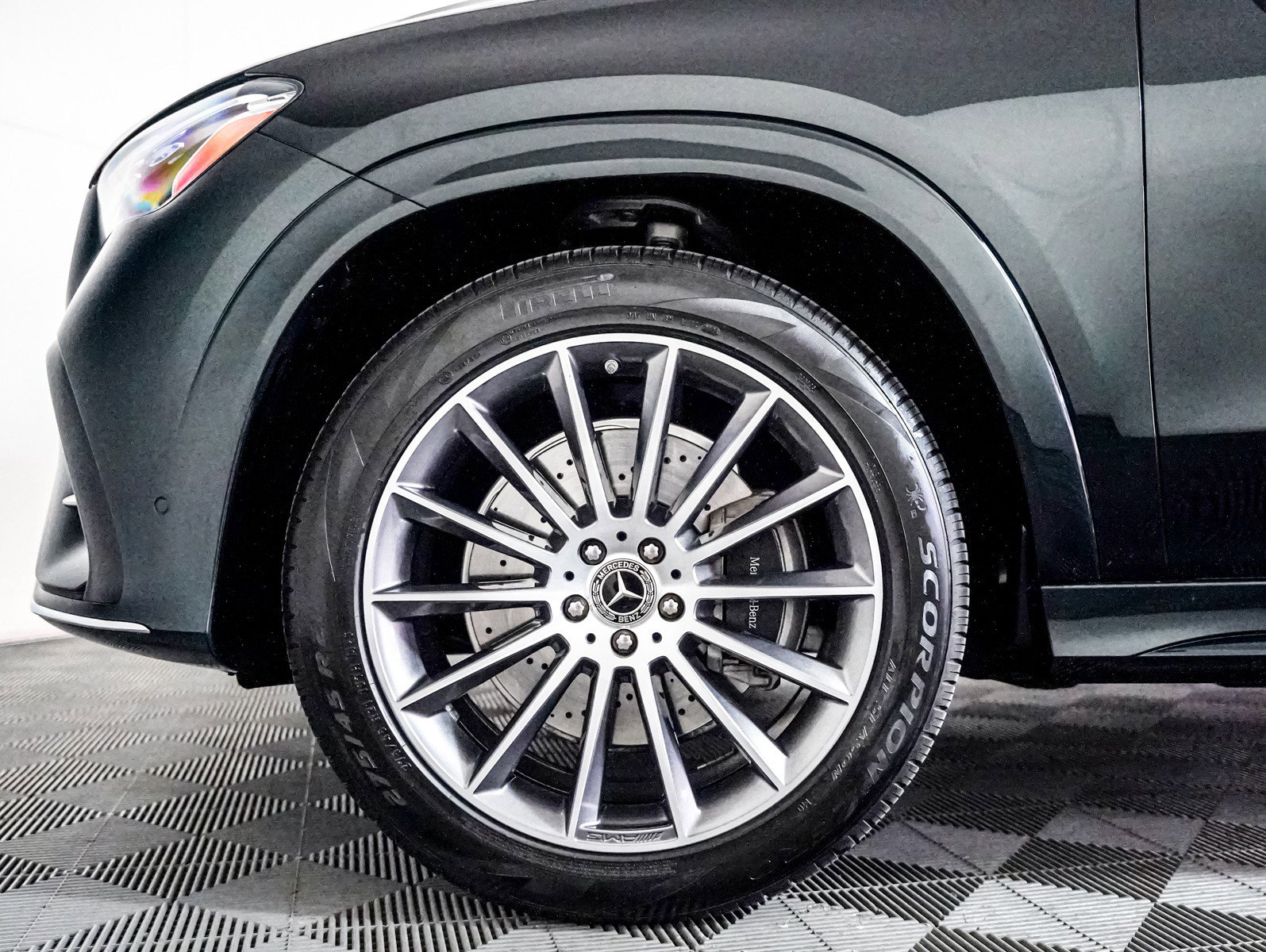 Certified 2024 Mercedes-Benz GLE 350 4MATIC image 4