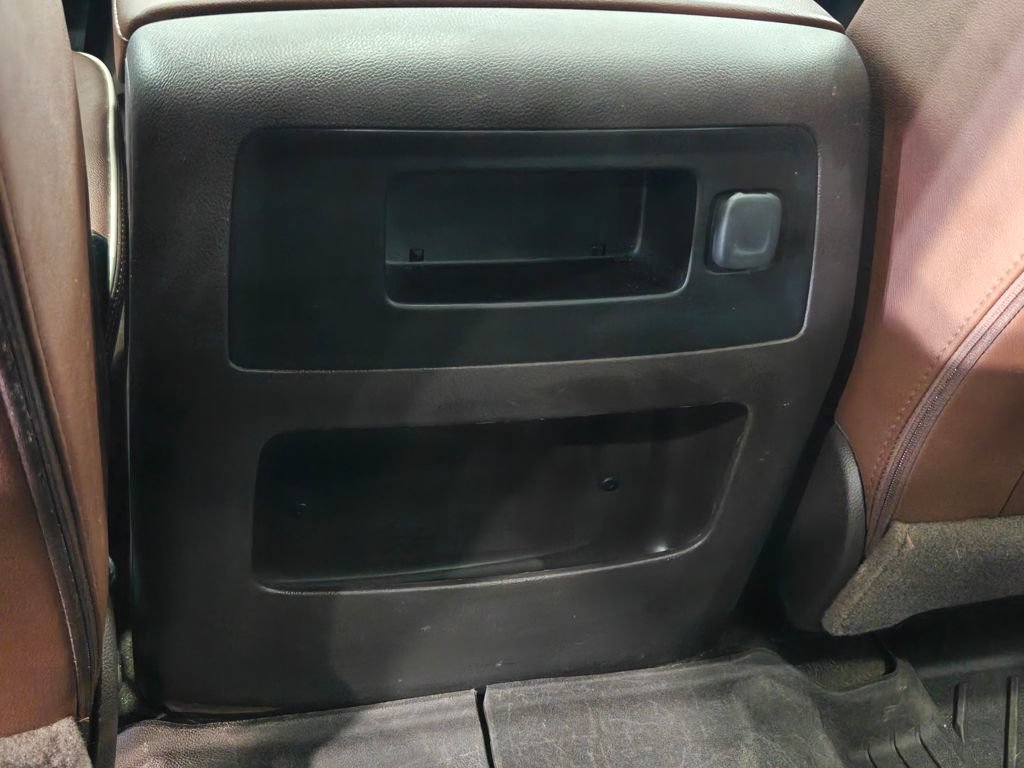 Used 2016 Chevrolet Silverado 1500 High Country w/ High Country Premium Package AWD/4WD image 33
