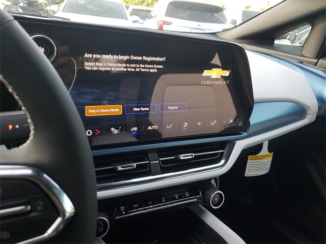 New 2026 Chevrolet Equinox EV LT image 14