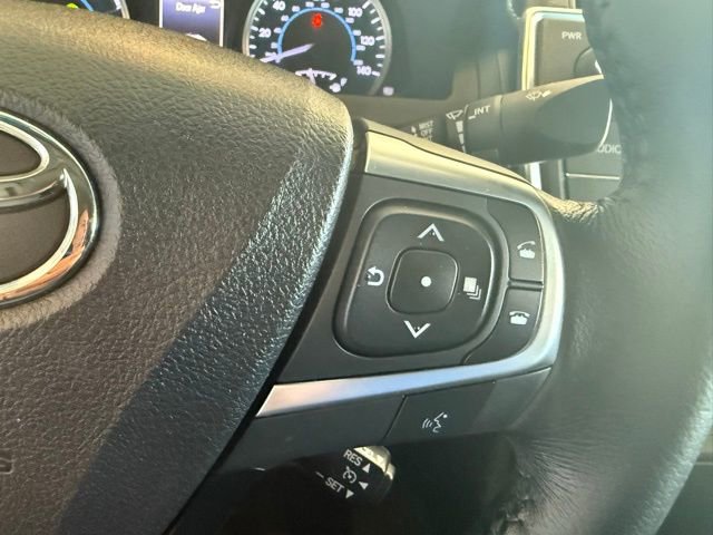 Used 2015 Toyota Camry XLE FWD image 16