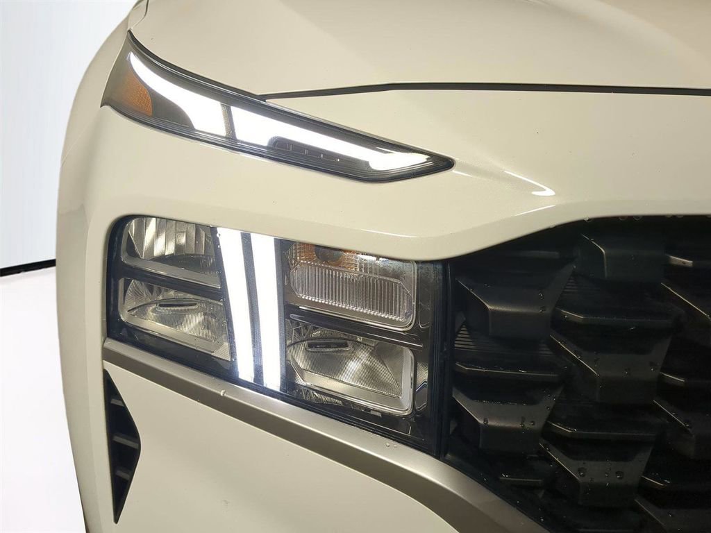 Used 2023 Hyundai Santa Fe SEL image 10