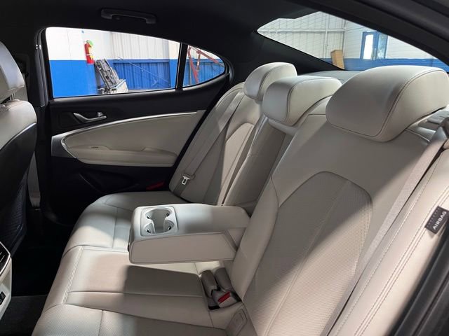 Used 2025 Genesis G70 2.5T RWD image 16