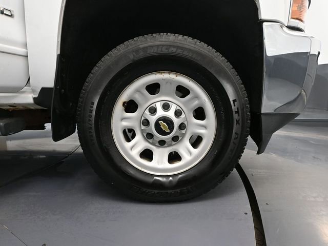 Used 2015 Chevrolet Silverado 2500 LT w/ LT Convenience Package image 17