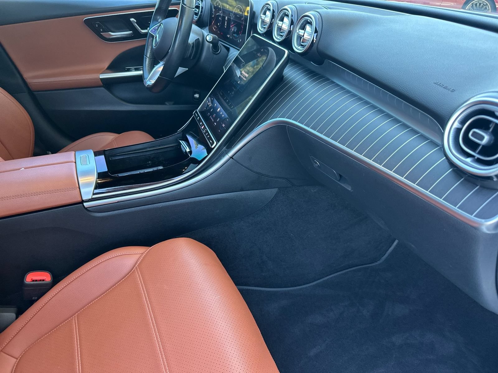 Used 2022 Mercedes-Benz C 300 Sedan image 16