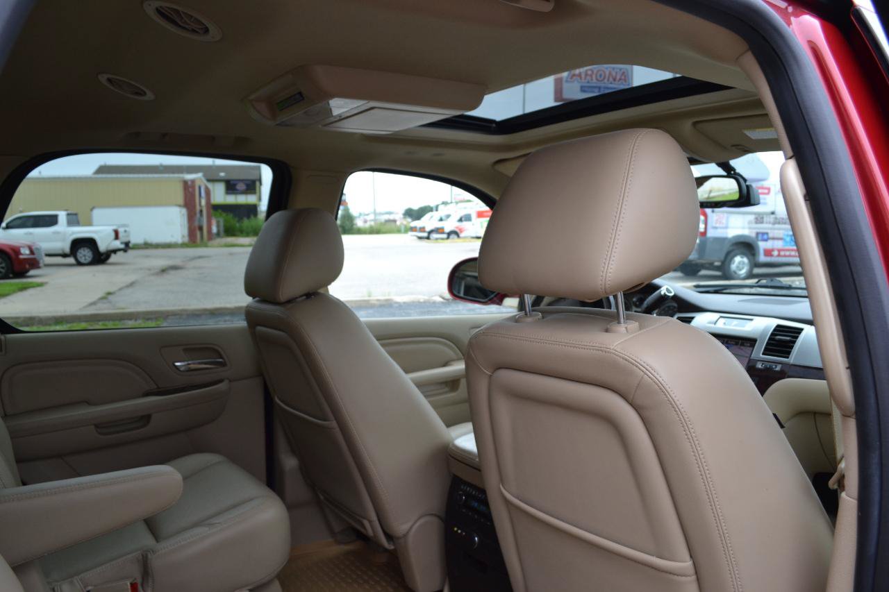 Used 2014 Cadillac Escalade Premium AWD/4WD image 41