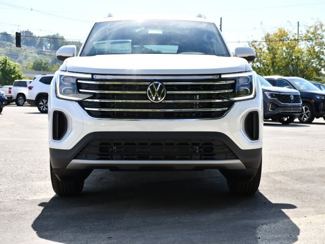 New 2026 Volkswagen Atlas SE image 2