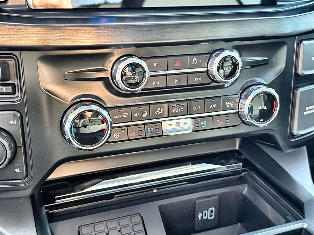 New 2026 Ford F250 Lariat image 22