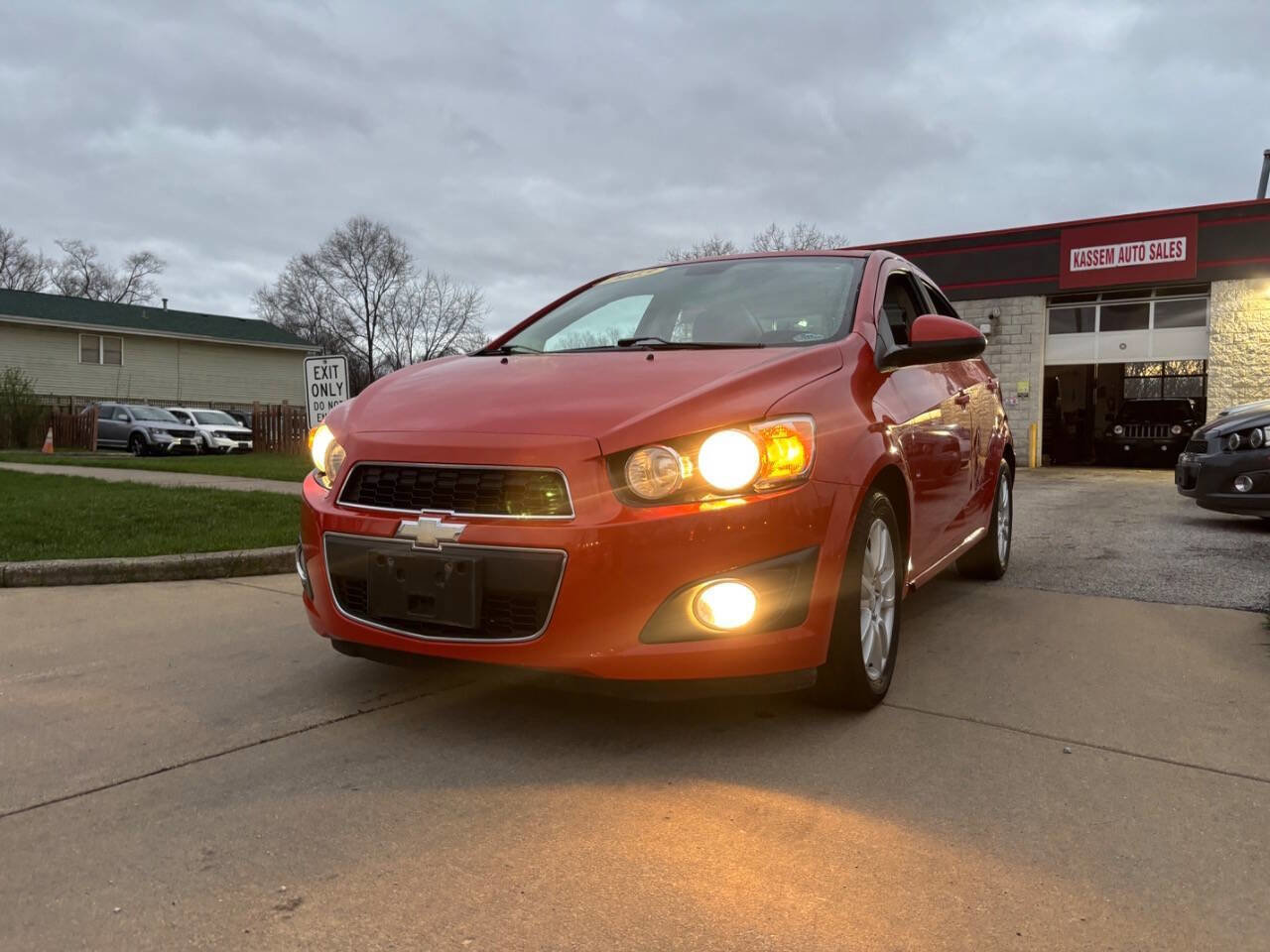 Used 2013 Chevrolet Sonic LT w/ Wheels and Fog Lamp Package image 25