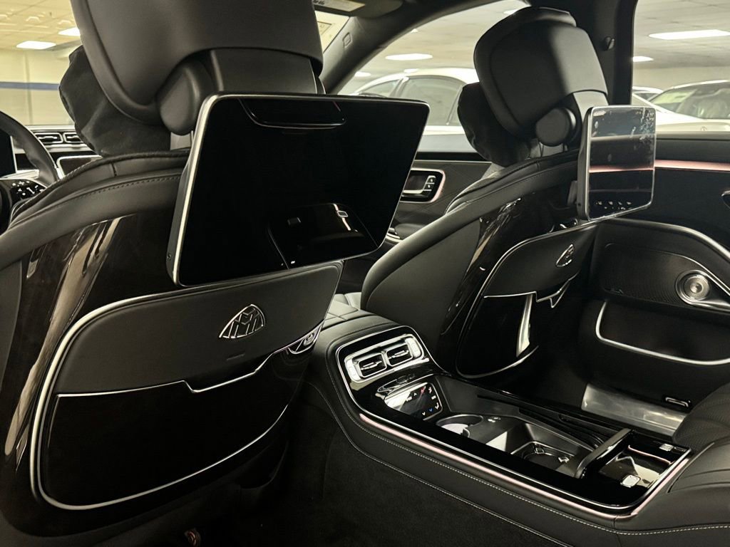 Used 2024 Mercedes-Benz Maybach S 680 4MATIC image 29