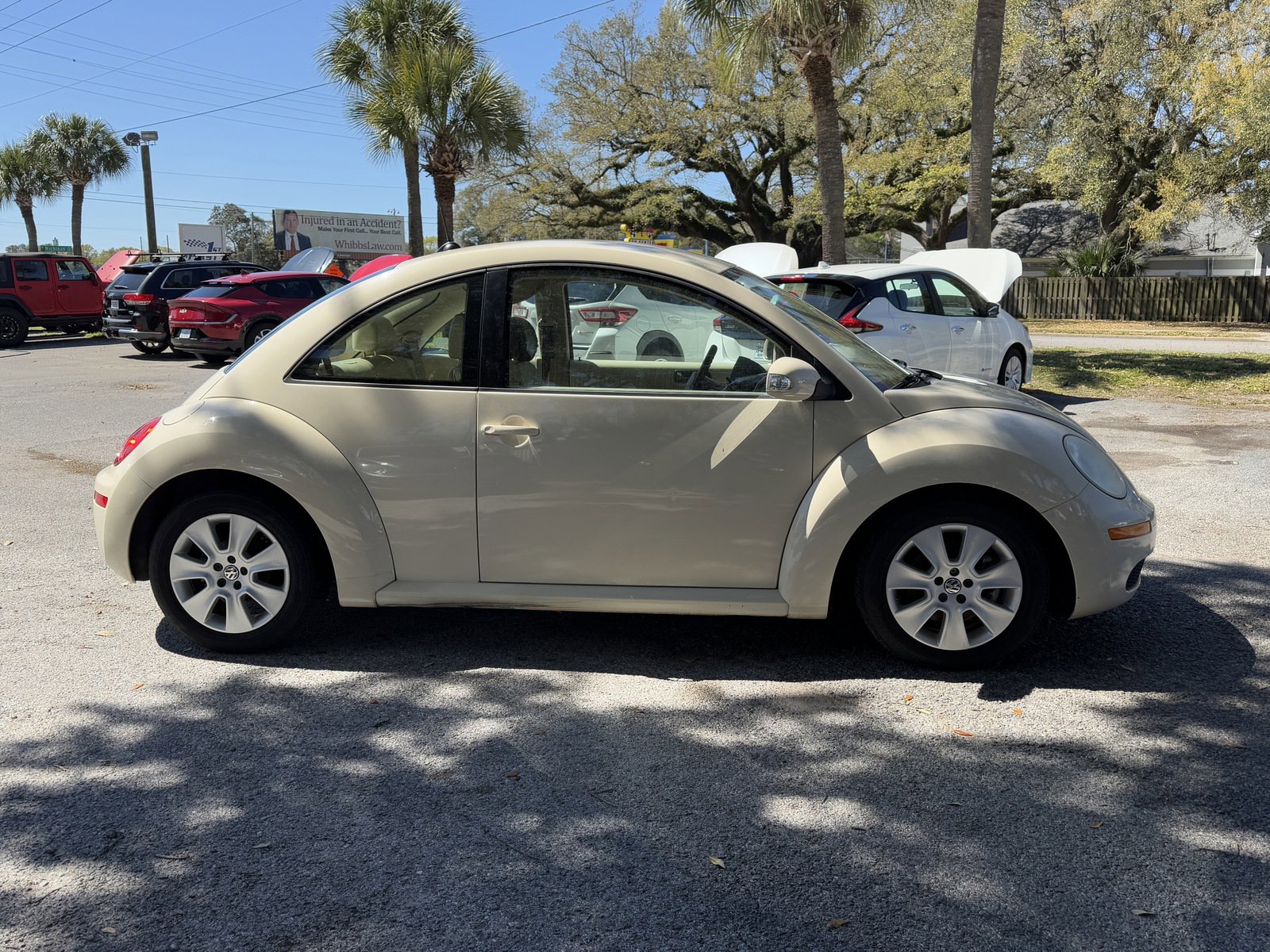 Used 2008 Volkswagen Beetle S image 6