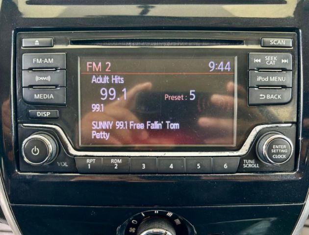 Used 2017 Nissan Versa Note SV image 13