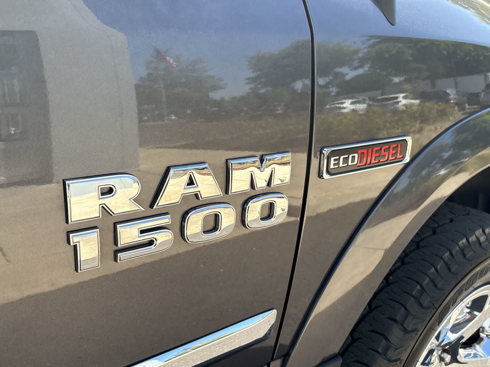 Used 2016 RAM 1500 Laramie w/ Convenience Group AWD/4WD image 6