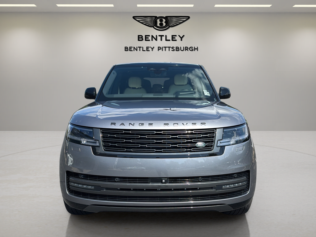 Used 2025 Land Rover Range Rover Long Wheelbase SE AWD/4WD image 2