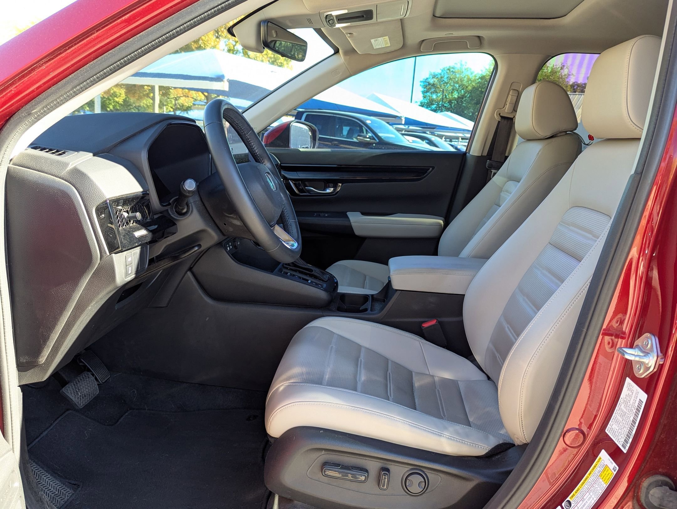 Used 2023 Honda CR-V EX-L image 10